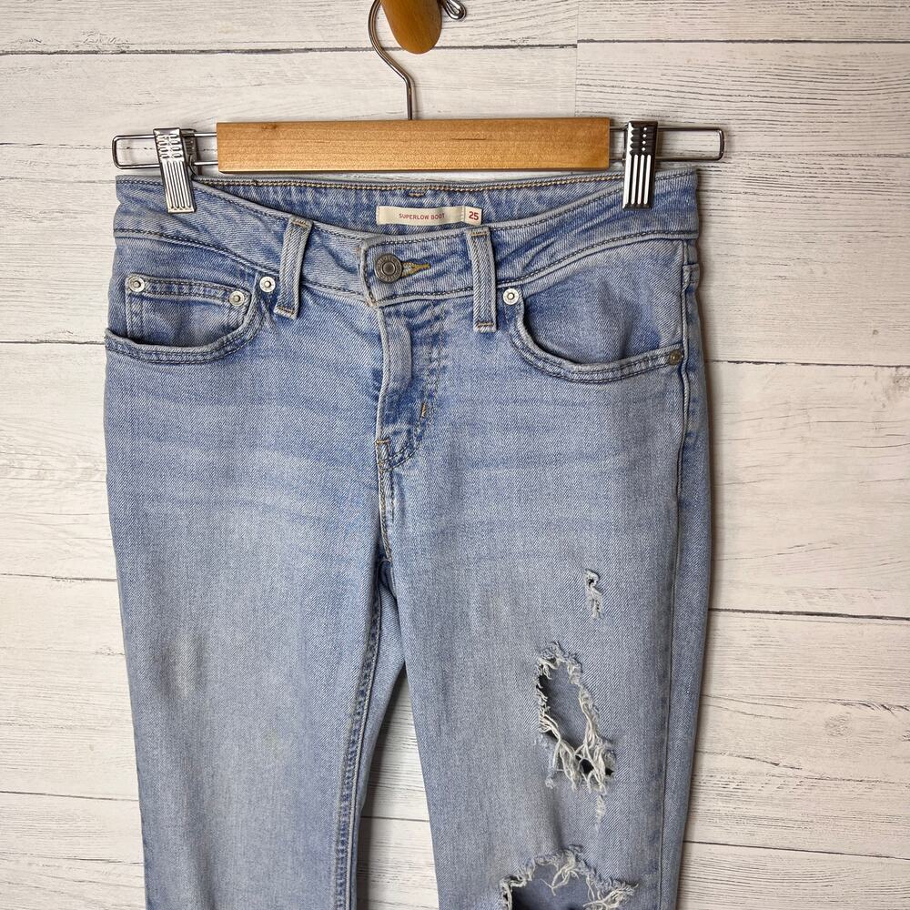 Levis Jeans Womens Size 25 Superlow Boot Light Wash Distressed - Picture 7 of 16